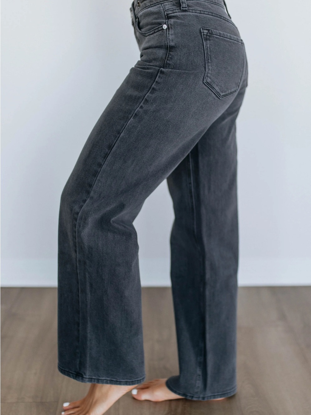 High-Rise Wide-Leg Women’s Jeans - Charcoal Gray - Picture 2 of 7